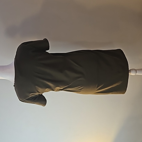 H&M Dark Green Dress Size Medium - Picture 7 of 7